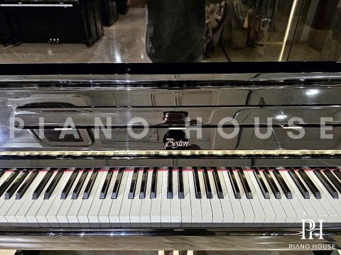 Boston UP-132E PE Professional Upright (USED)