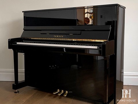 Yamaha B3