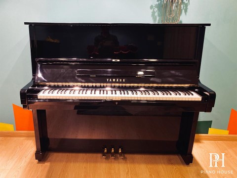 YAMAHA U2G