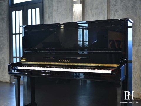 YAMAHA U300S Silent