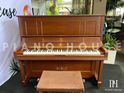 YAMAHA U300 Wn