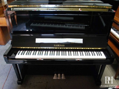 Review Đàn Piano Yamaha U300