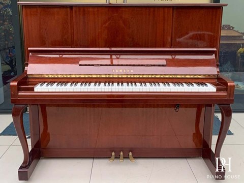 YAMAHA U30MhC