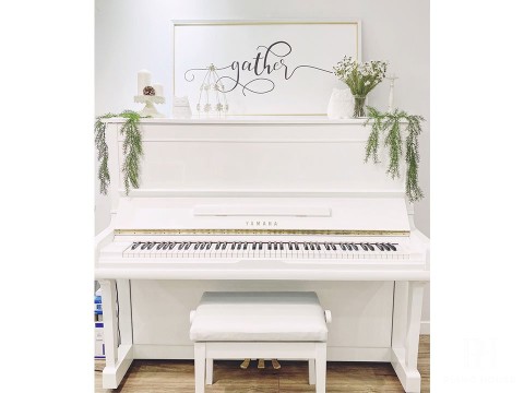 YAMAHA U30A WH