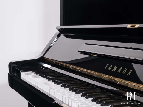 REVIEW PIANO YAMAHA UX3