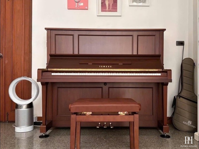Review YAMAHA U30 WN