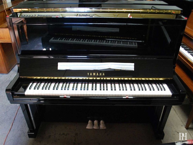 Review Đàn Piano Yamaha U300