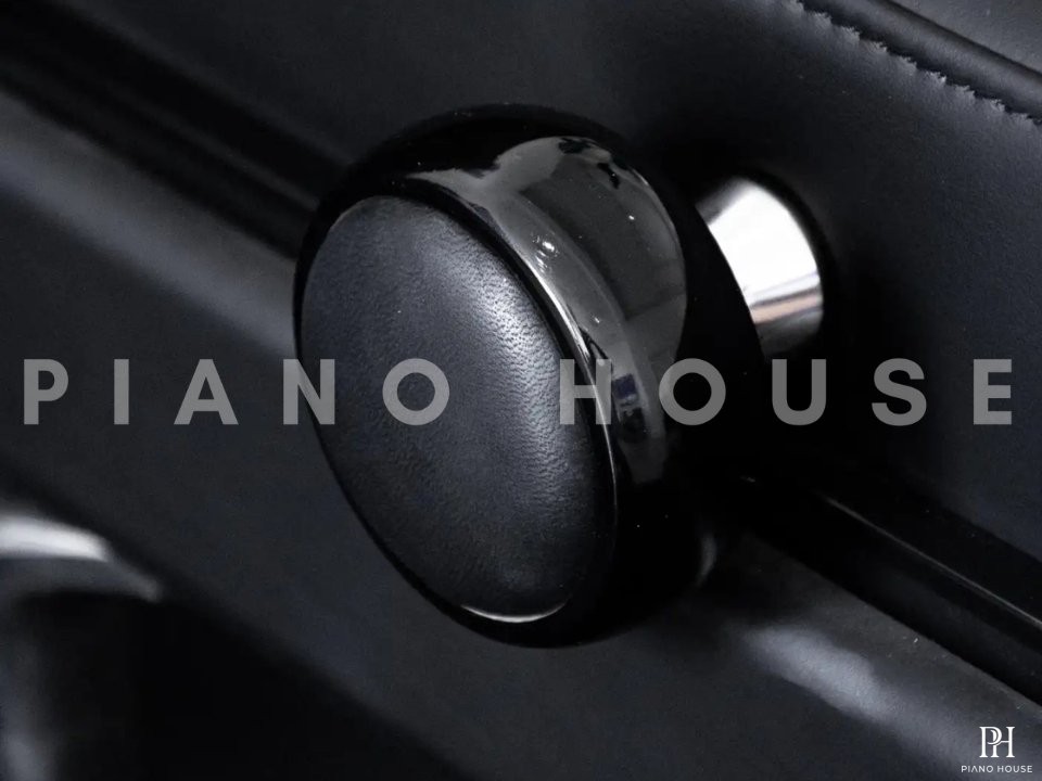 Ghế Đàn Piano Black Leather | Thiết Kế Bởi Poul Henningsen | Denmark