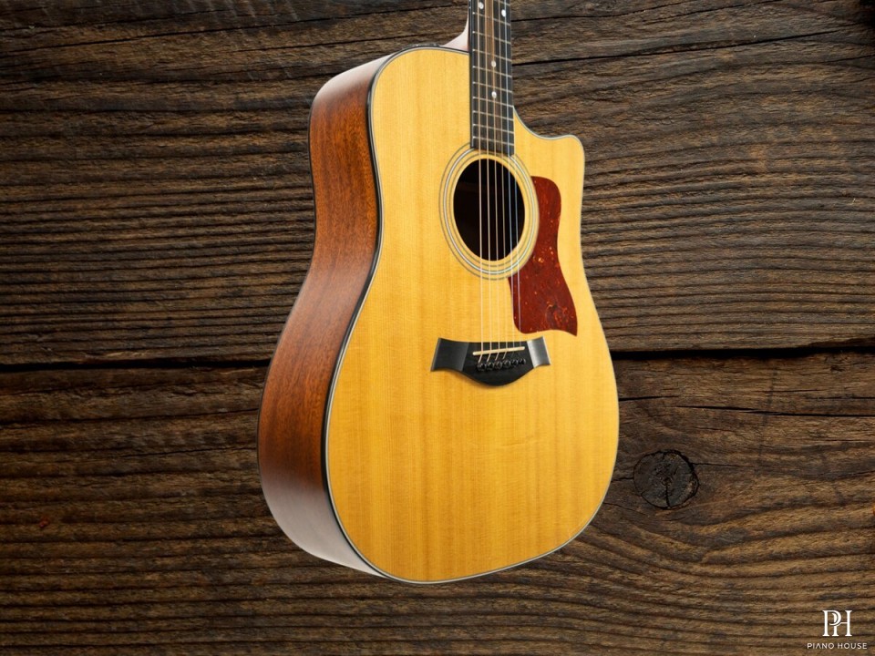 Taylor 310CE