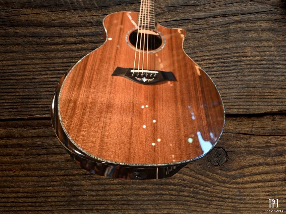 Taylor PS14CE, Macassar