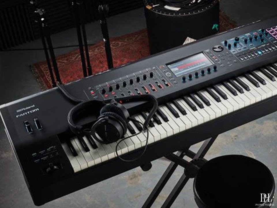 ROLAND FANTOM 7