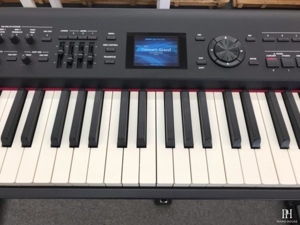 ROLAND RD-800