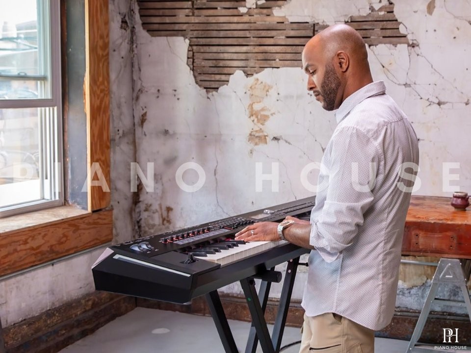 ROLAND RD-2000 EX Stage Piano