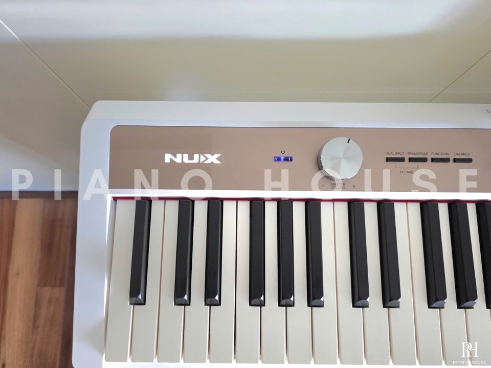 NUX NPK-20 White (Có chân gỗ)