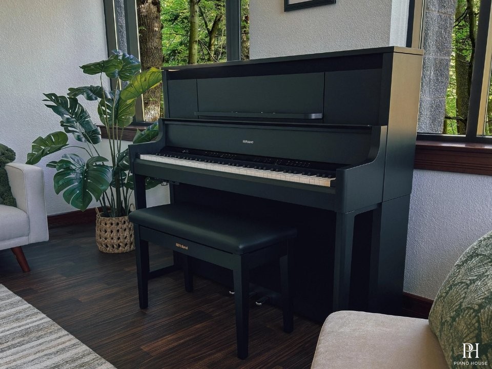 ROLAND LX-9 CB