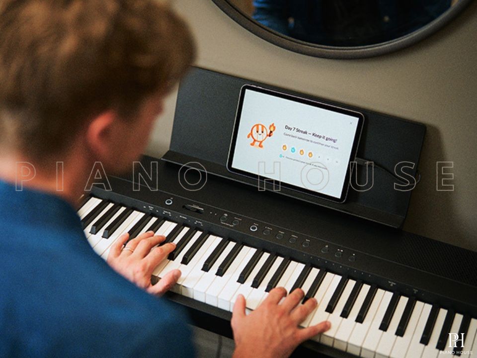ROLAND FP-40