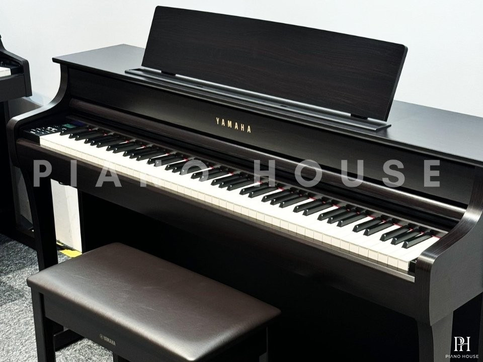 YAMAHA CLP-845 R