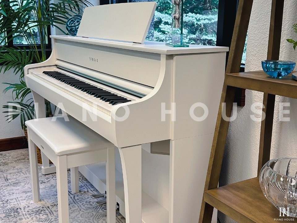 YAMAHA CLP-875 WH