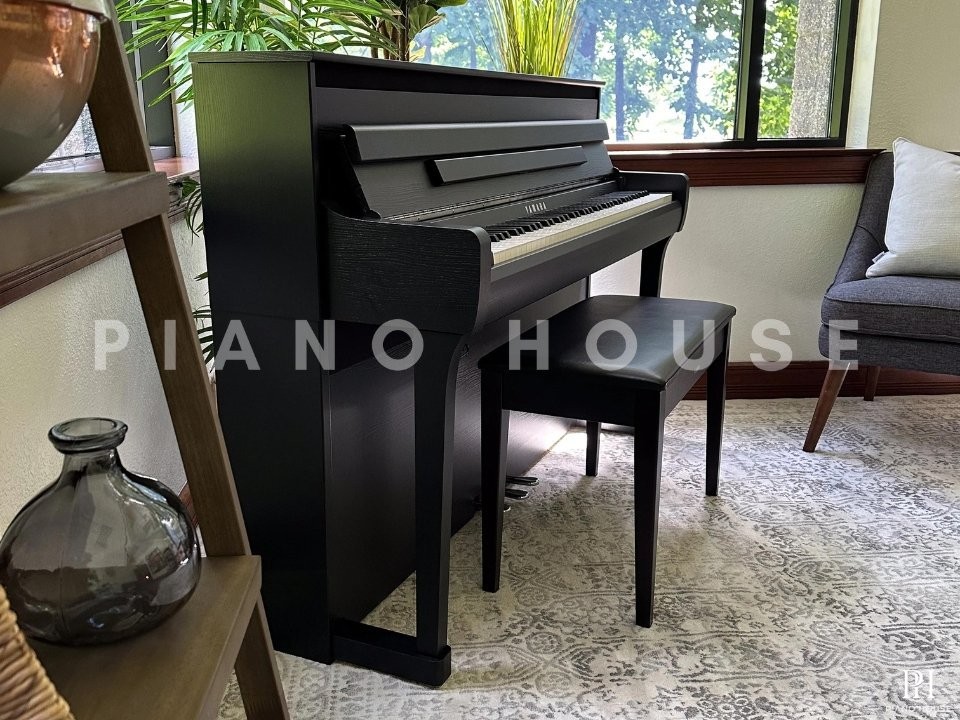 YAMAHA CLP-885 B