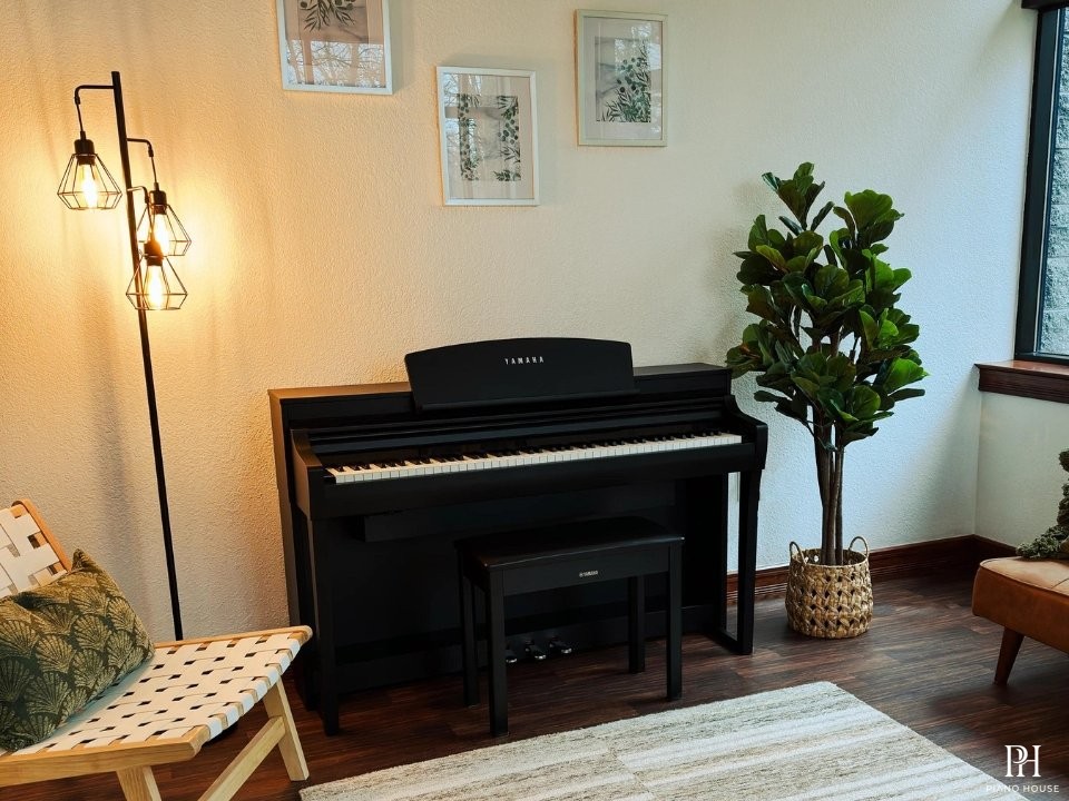 YAMAHA CSP-275 B