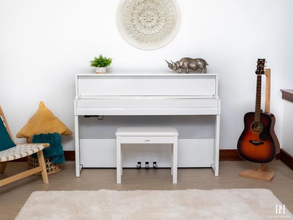 YAMAHA NU1X PBW