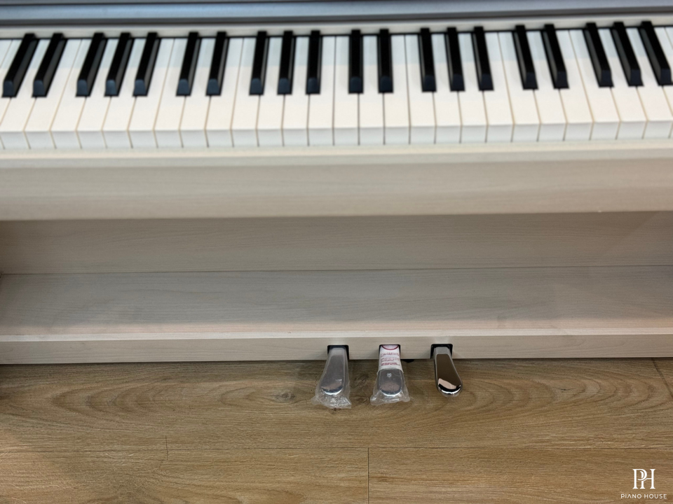 KAWAI CN27 A