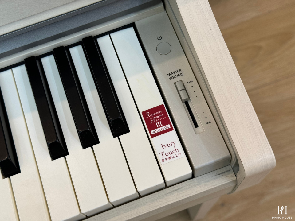 KAWAI CN27 A