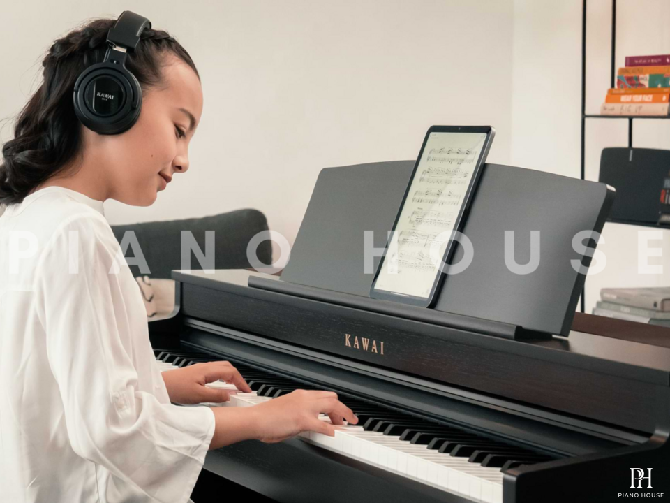 KAWAI CN301 R