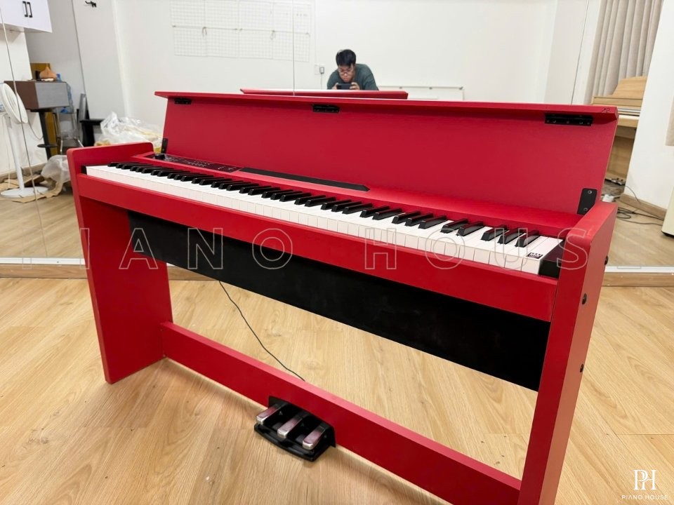 KORG LP-380 RD
