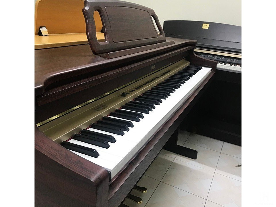 KORG C670