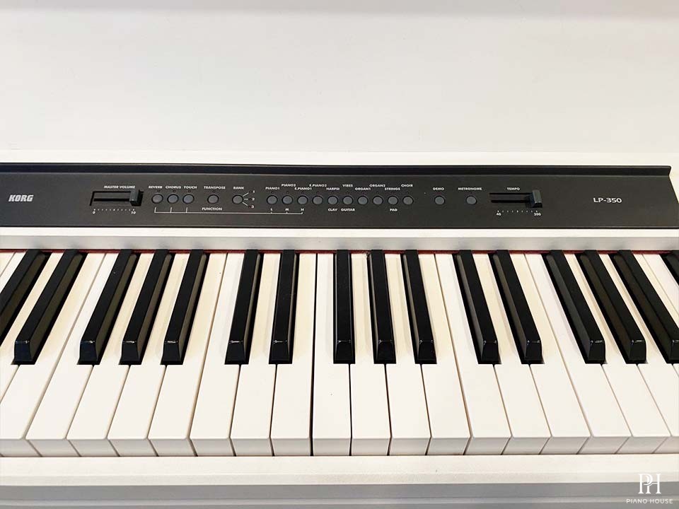 KORG LP-350 WH