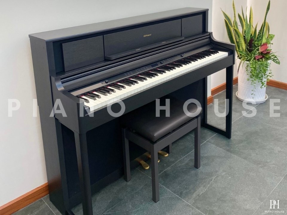 ROLAND LX-705 CB