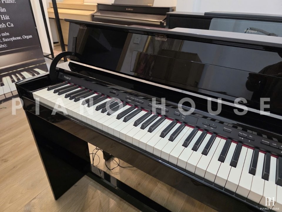 ROLAND DP-990RF PE