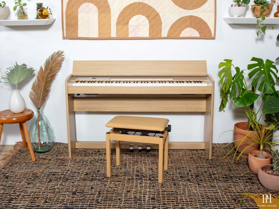 ROLAND F701 LA (USED)