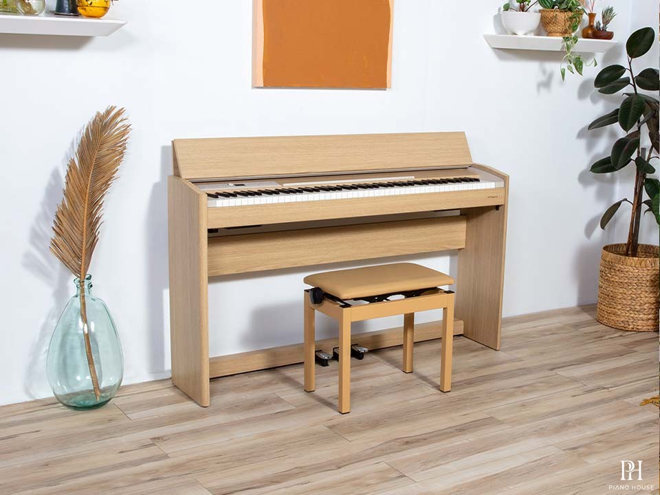 ROLAND F701 LA