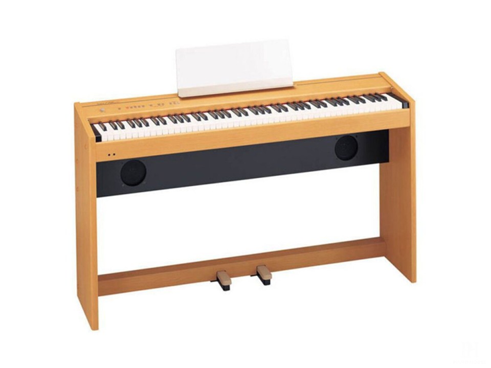 Roland F-90