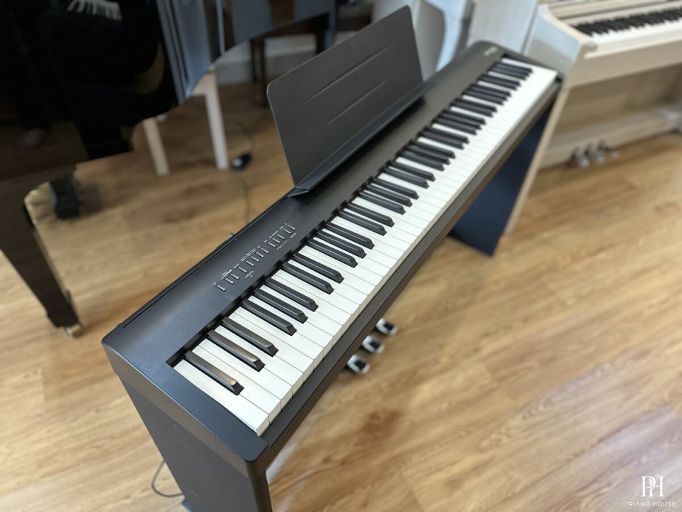 ROLAND FP-30X BK (USED)