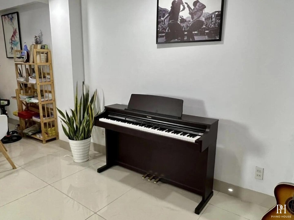 ROLAND HP-203 RW