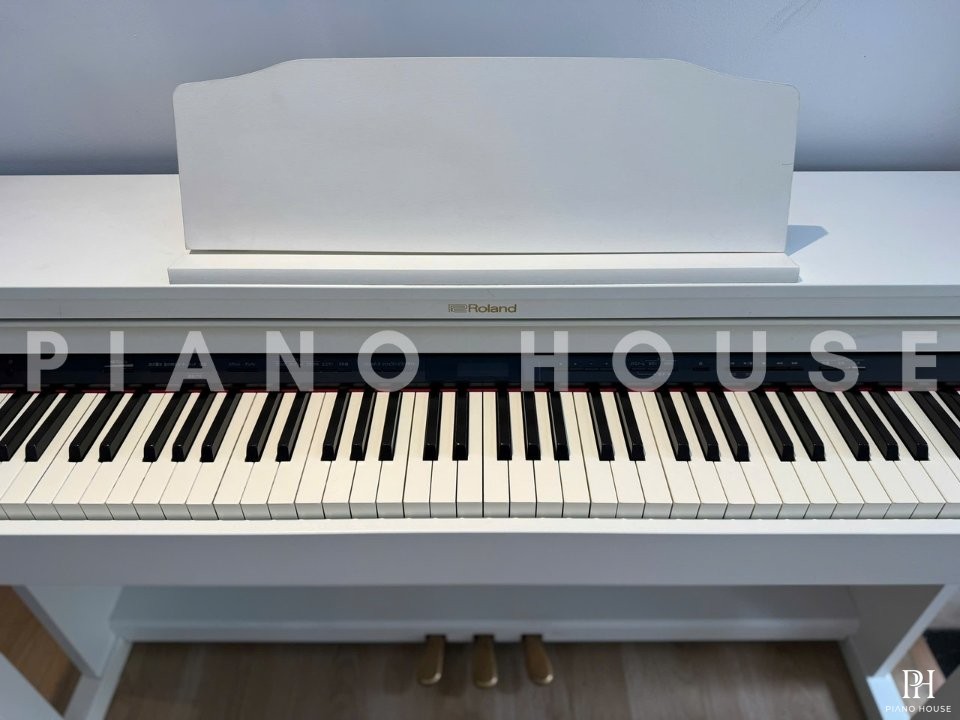 ROLAND HP-601 WH