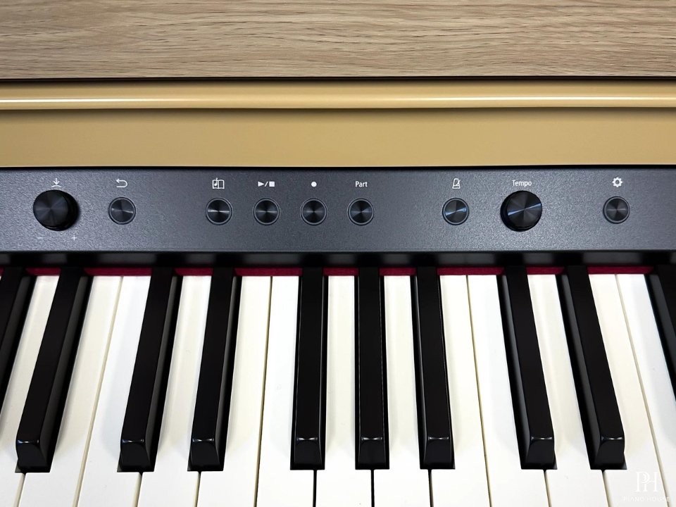 ROLAND HP-702 LO