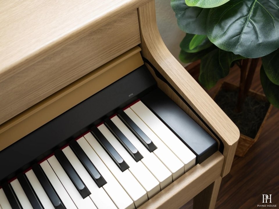 ROLAND HP-702 LO