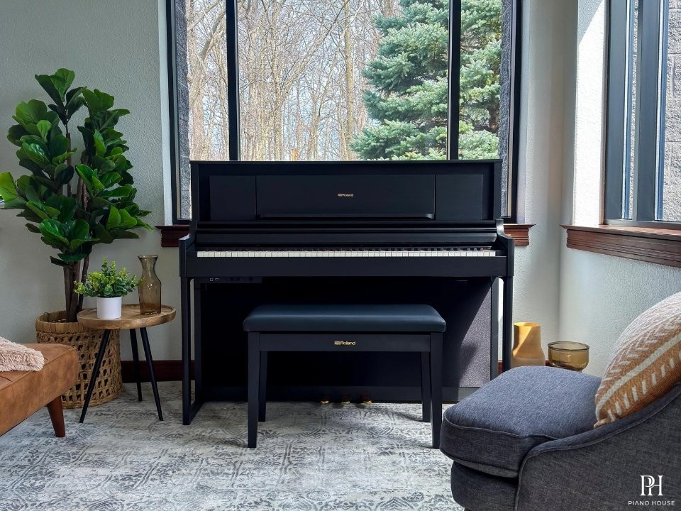 ROLAND LX-706 CB