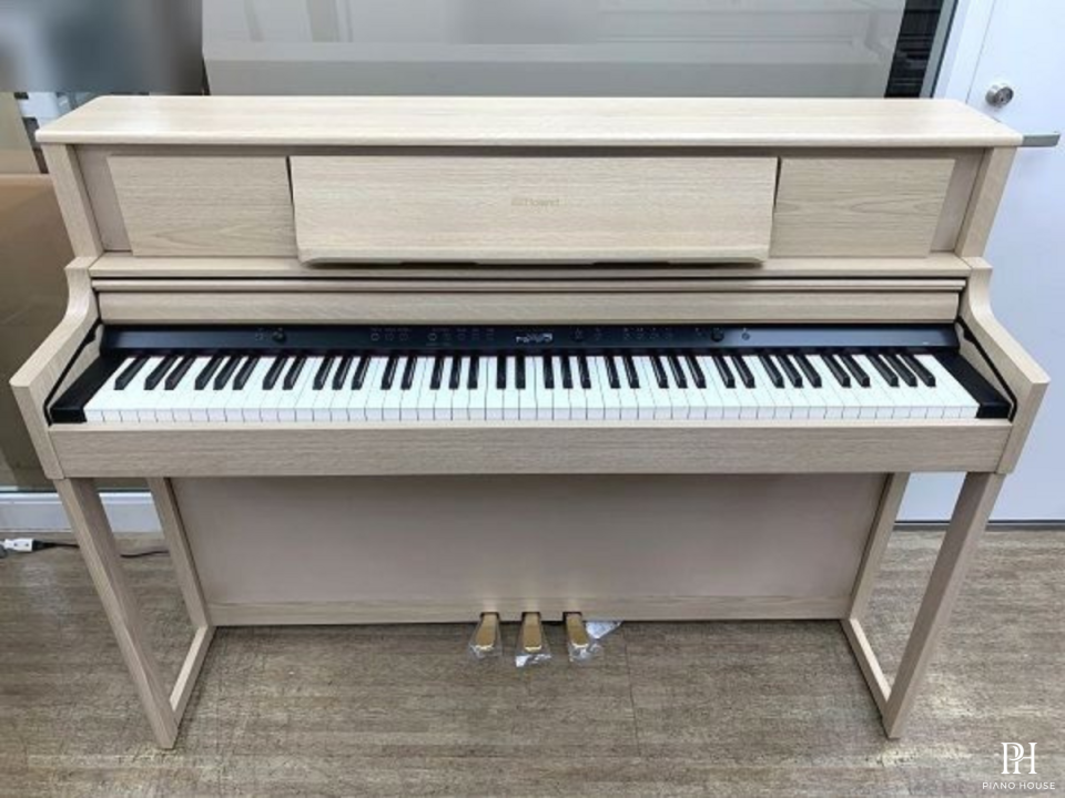 ROLAND LX-705 LA (USED)