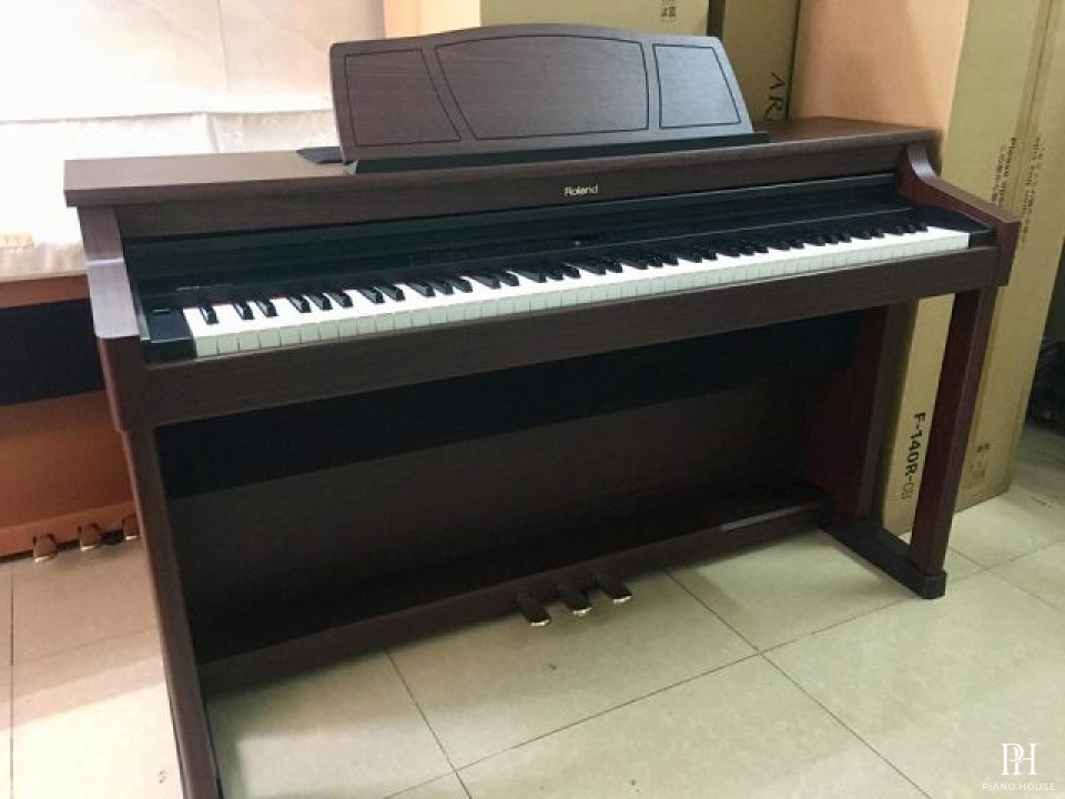 Roland HP7