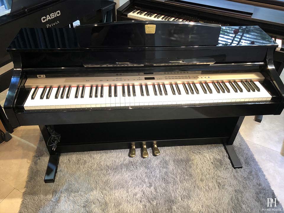 YAMAHA CLP-340 PE
