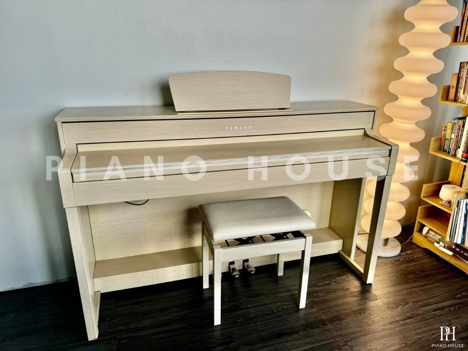 YAMAHA CLP-535 WA