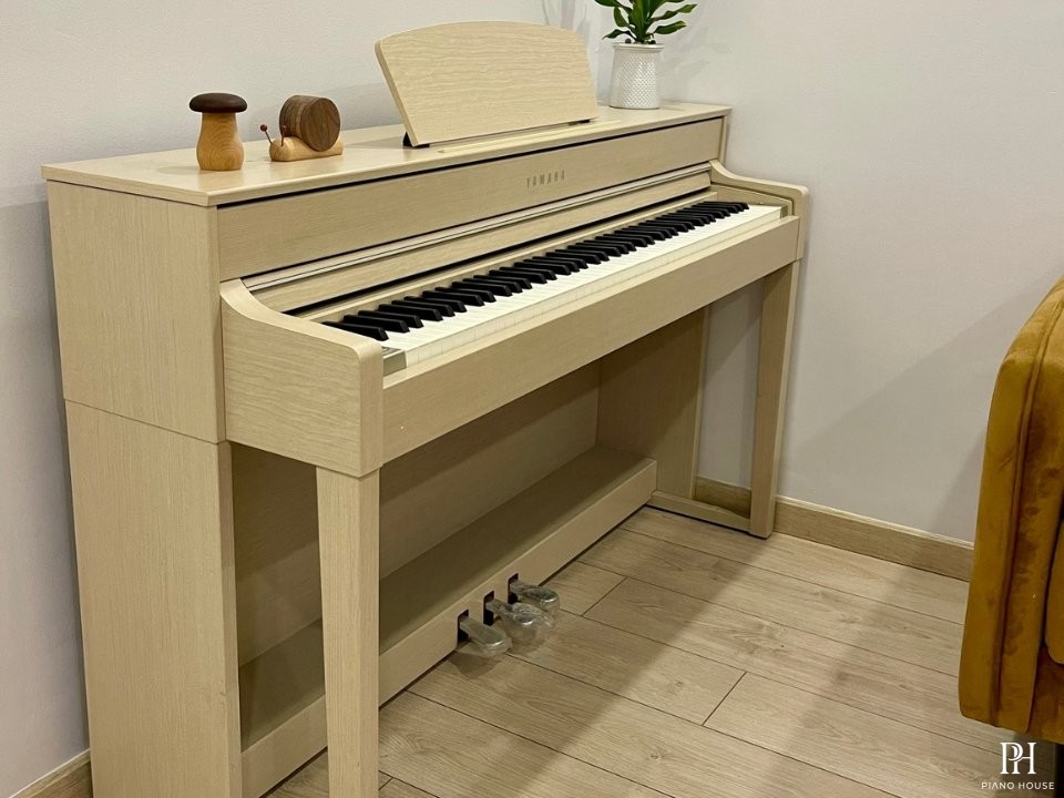 YAMAHA CLP-535 WA