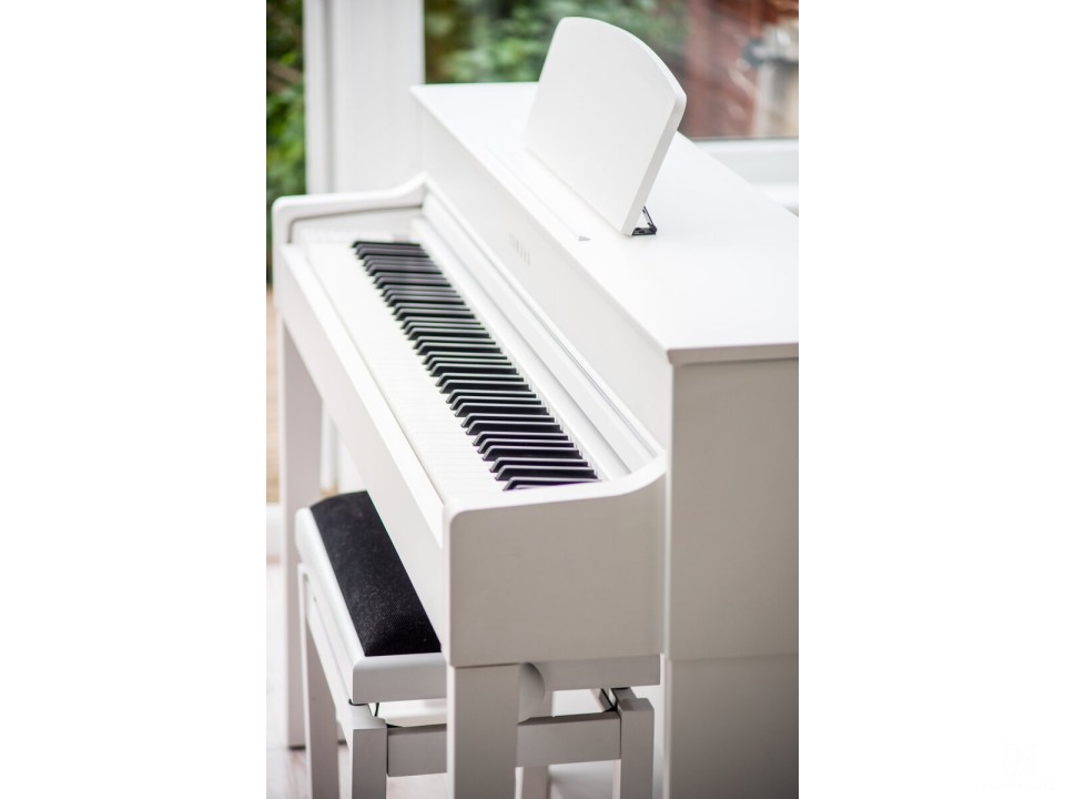 YAMAHA CLP-545 WH