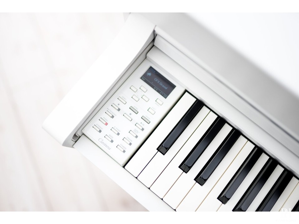 YAMAHA CLP-545 WH