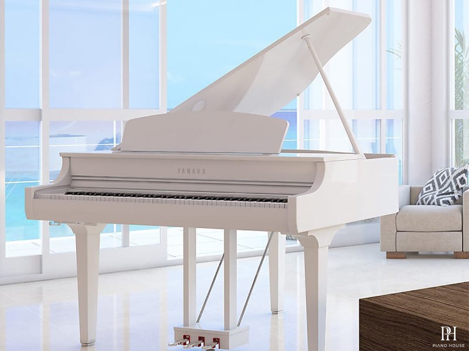 YAMAHA CLP-695 GP WH